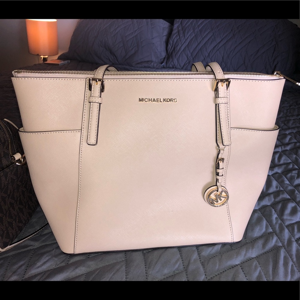 Michael Kors blush handbag